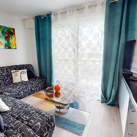 Le Mary Time Face * Сен-Жиль-Круа-де-Ви