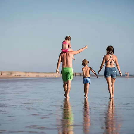 Le Mary Time Face Сен-Жиль-Круа-де-Ви